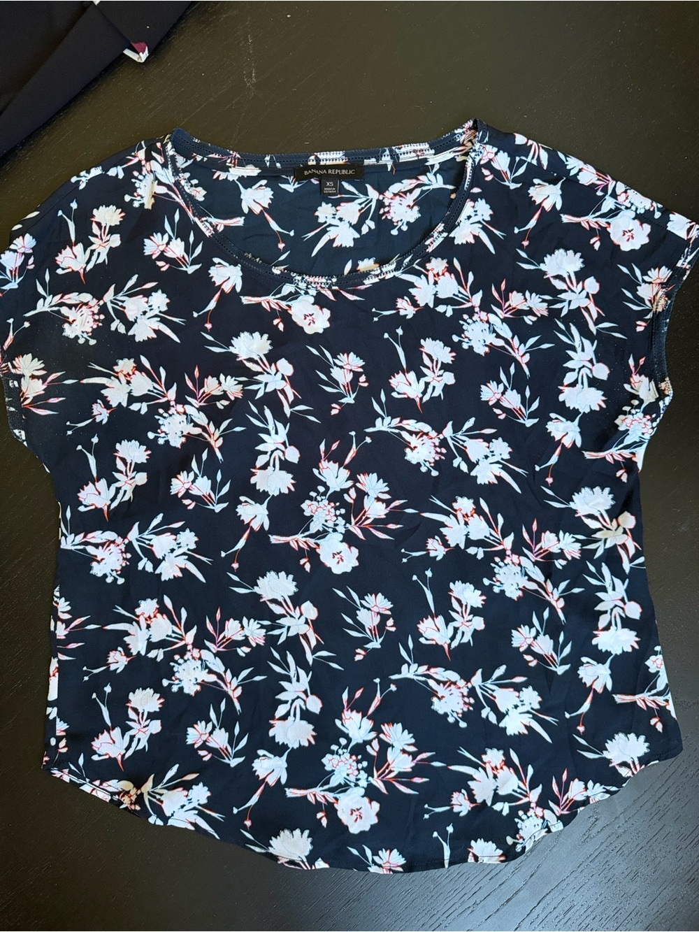 Bundle of 14 professional tops